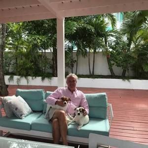 Meet your Posher, Christopher